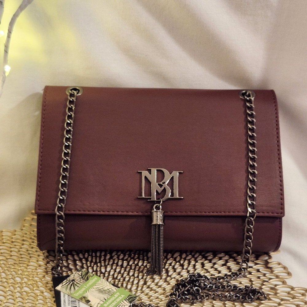 Badgley Mischka Metal Fringe Crossbody NWT - Picture 2 of 9
